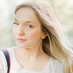 Ксения Лопырева