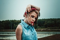 Анёка Огромнова