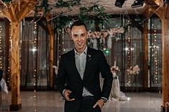 Денис Попов