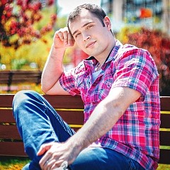 Андрей Лавриненко