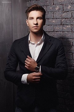 Данил Белый