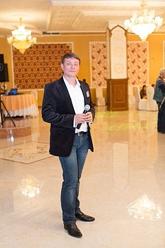 Олег Бугаков