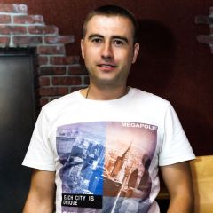 Николай Елисеев