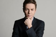 Станислав Леонов