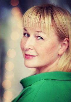 Елена Азарова