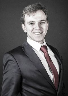 Максим Топорищев