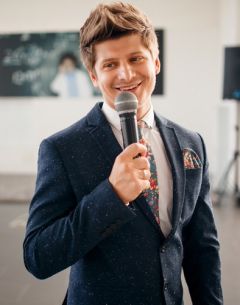 Денис Дроздов